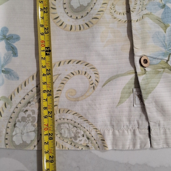 Tommy Bahama~100% Silk~Hawaiian Paisley~ Camp Button Down Shirt~Size Medium - Picture 6 of 7